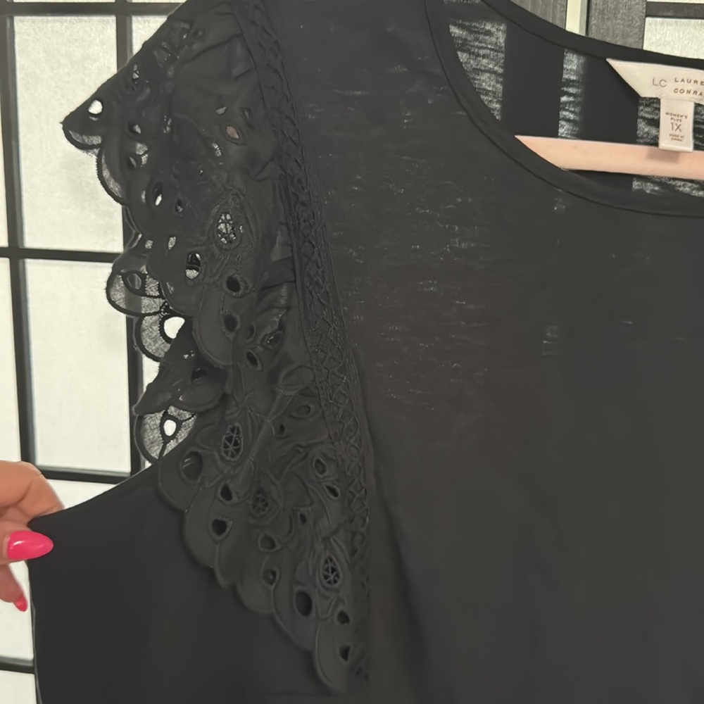 Lauren Conrad Eyelet Ruffle Short Sleeve Black Top Tee 100% Cotton NWT Size 1x - Picture 4 of 10
